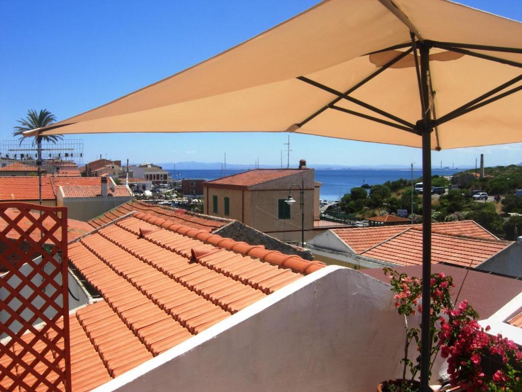 B&B Guest House Il Porto Vecchio Stintino Bagian luar foto